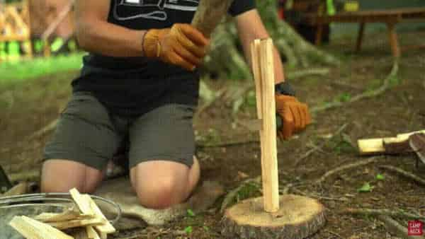 4 types of blades only? Introduction to Bushcraft by Misa Kimura, Shieldon