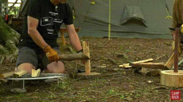 4 types of blades only? Introduction to Bushcraft by Misa Kimura, Shieldon