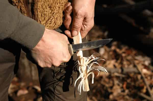 Basic knowledge of knives useful for camping, taught by Mora knife evangelist Shuhei Nagano, Shieldon