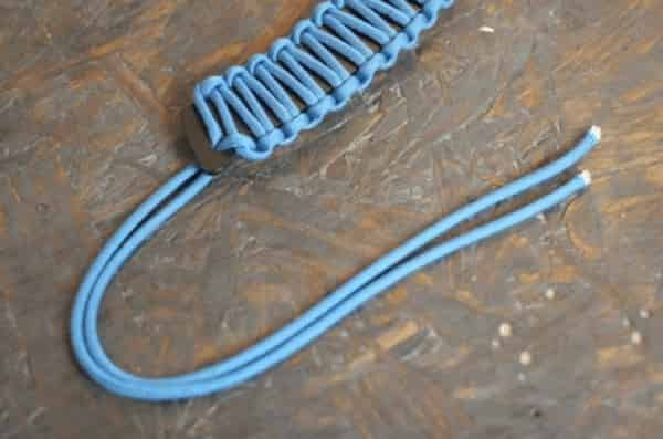 How to knit a paracord! Super easy to use and customize the knife!, Shieldon