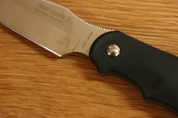 [Cuchillo recomendado por el escritor de EDC] ¡Presentamos el "Cuchillo Sabi 2" de G ・ SAKAI que no se oxida incluso si se pone en agua salada durante un año! , Escudo