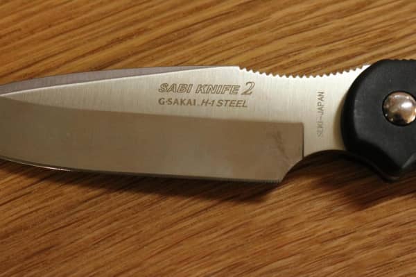 [Couteau recommandé par l'écrivain EDC] Présentation du « Sabi Knife 2 » de G ・ SAKAI qui ne rouille pas même s'il est mis dans l'eau salée pendant un an ! , Shieldon