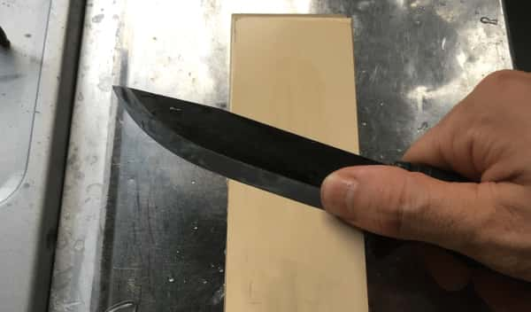 Here is the answer to &#8220;How to sharpen a knife&#8221; [Outstanding sharpness], Shieldon