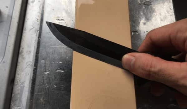 Here is the answer to &#8220;How to sharpen a knife&#8221; [Outstanding sharpness], Shieldon