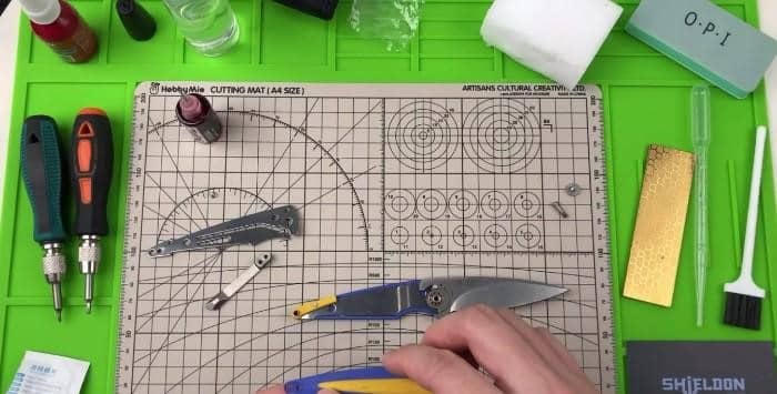 Procédure complète du démontage à l'assemblage du couteau Colibri par Shieldon , Shieldon