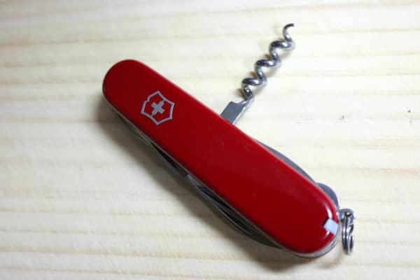 [Multi-tool recommended by EDC writers] Explaining Victorinox &#8220;Climber&#8221;, Shieldon