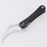 DC01J Scythe 154CM serrated stonewash carbon fiber s02