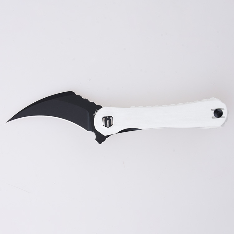 DC01M Scythe 154CM black titanium coating white G10 s08